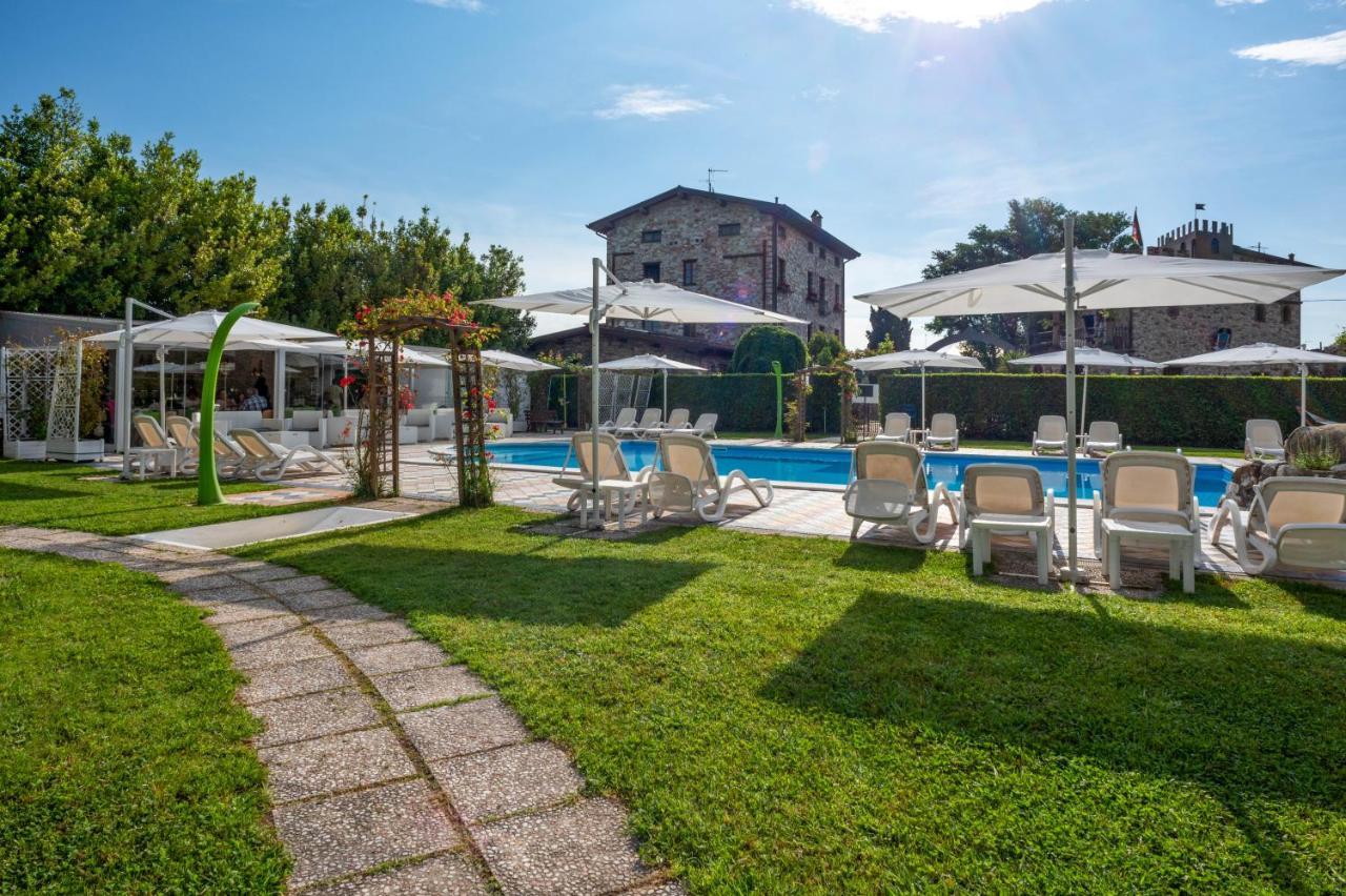 Castello Dei Templari Bed and Breakfast Lucca Buitenkant foto