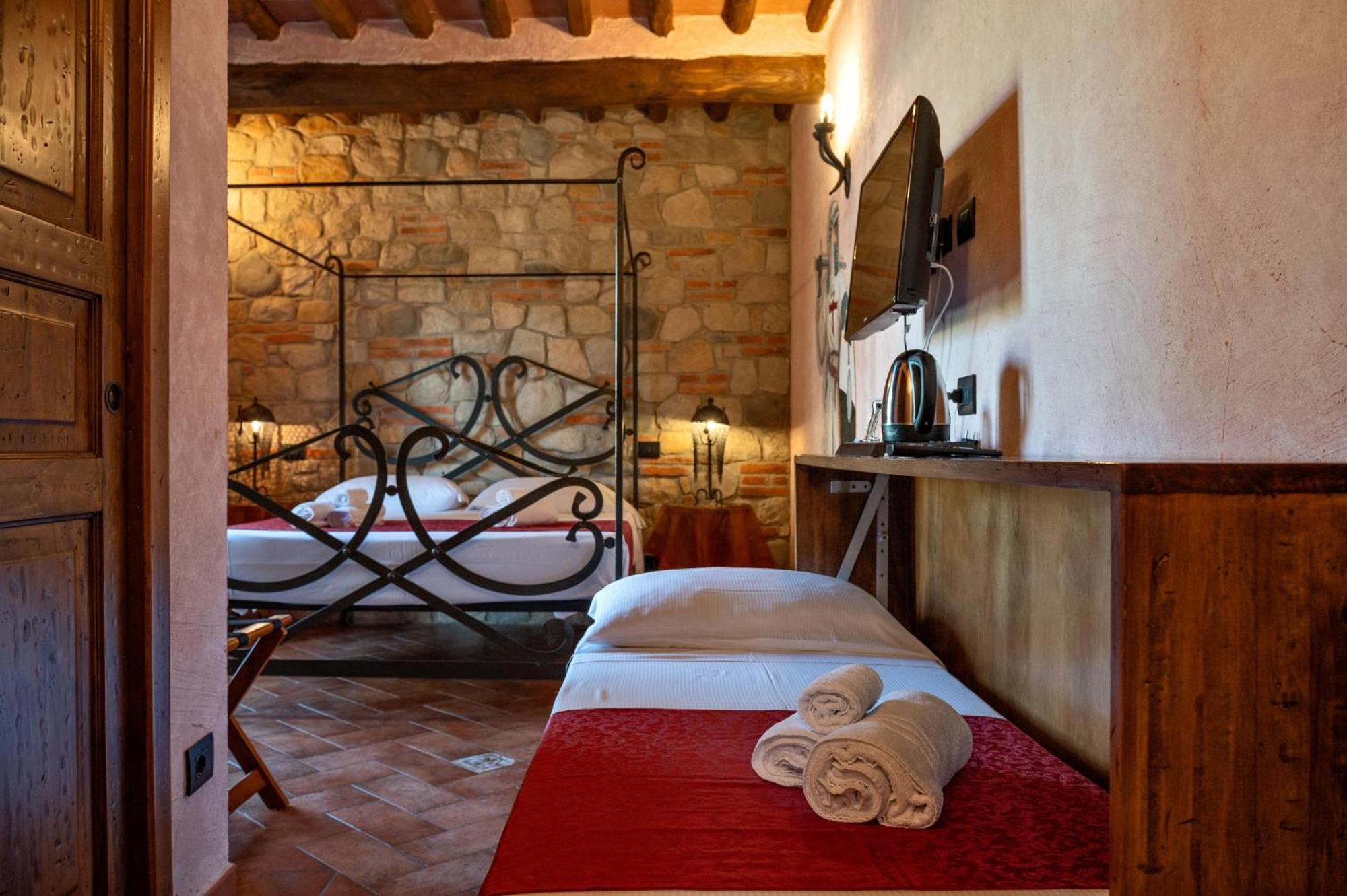 Castello Dei Templari Bed and Breakfast Lucca Buitenkant foto