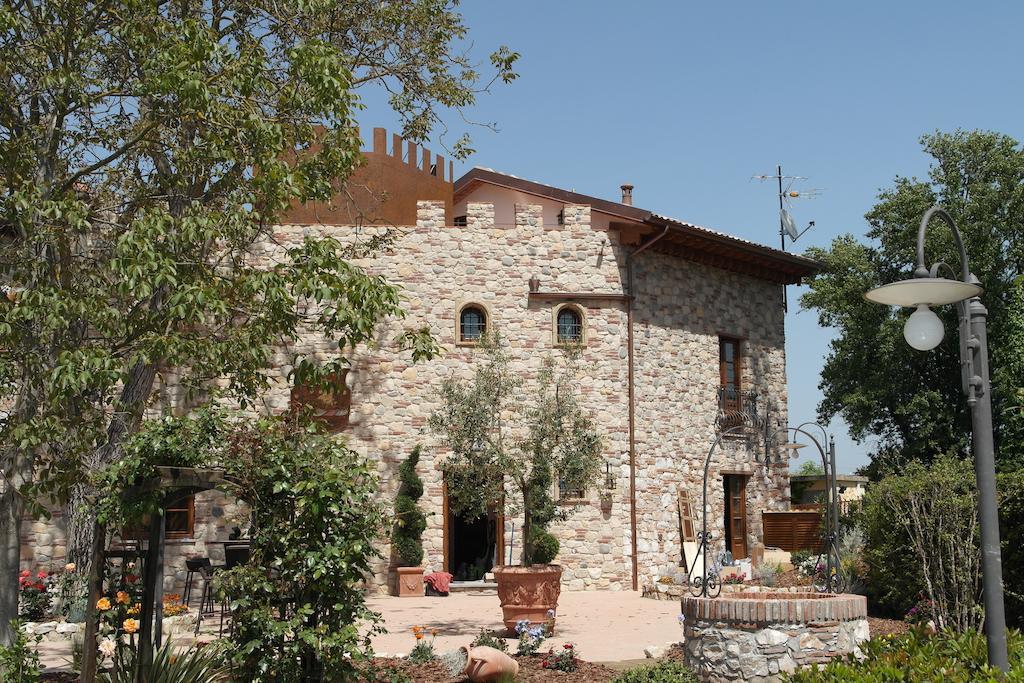 Castello Dei Templari Bed and Breakfast Lucca Buitenkant foto